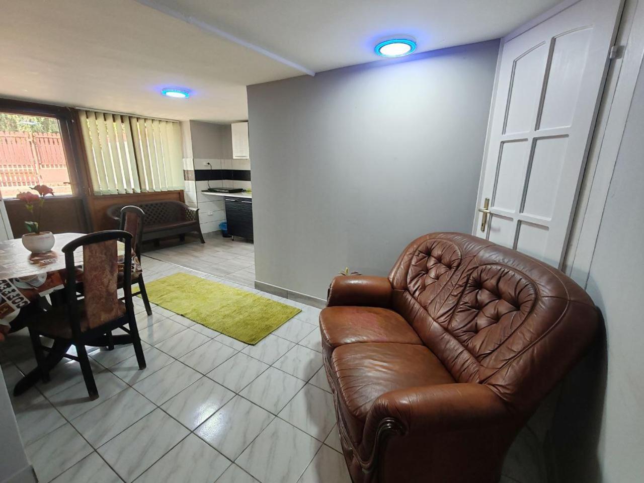 Hajnal Apartman Hajduszoboszlo Ngoại thất bức ảnh