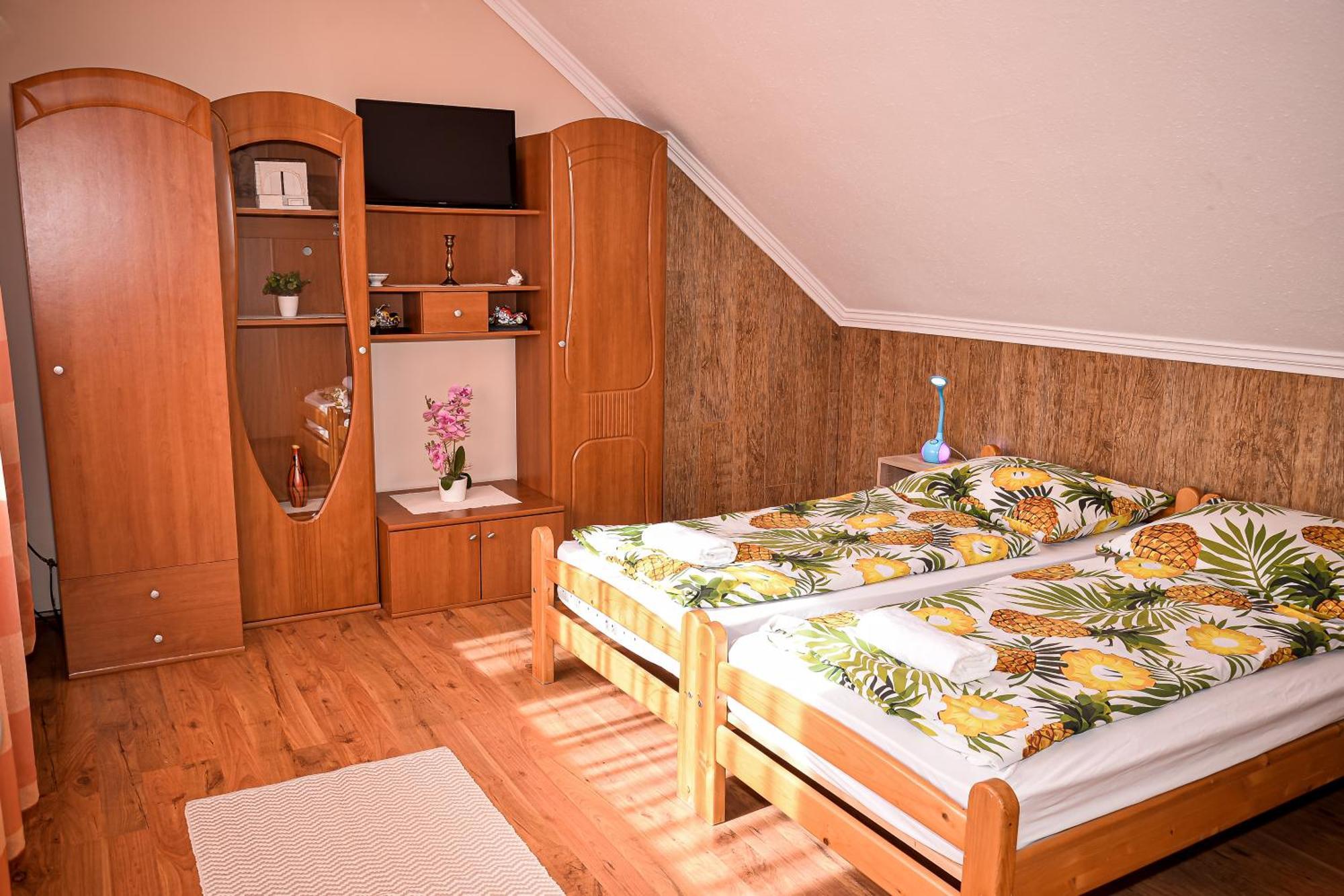 Hajnal Apartman Hajduszoboszlo Ngoại thất bức ảnh