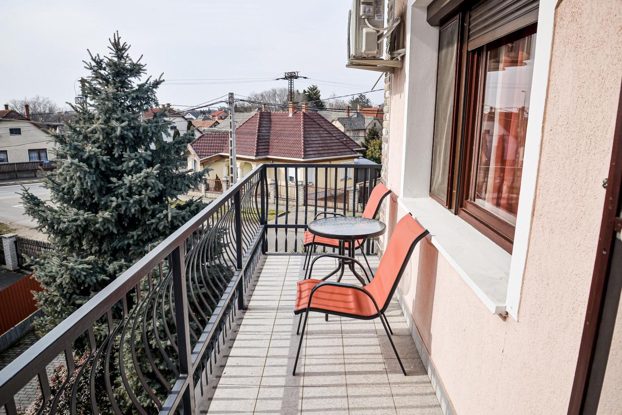 Hajnal Apartman Hajduszoboszlo Ngoại thất bức ảnh
