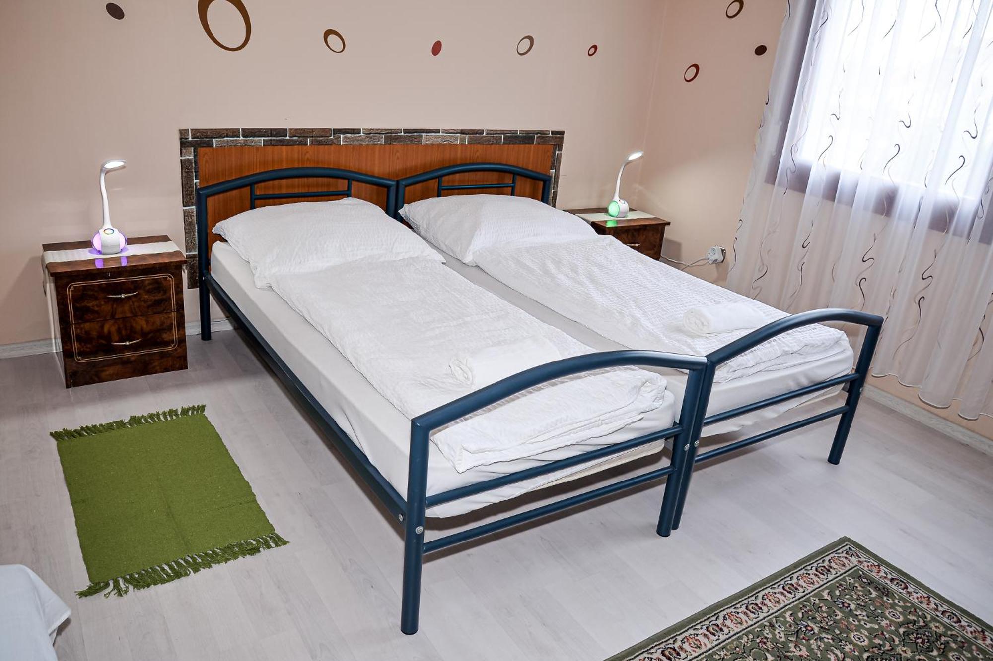 Hajnal Apartman Hajduszoboszlo Ngoại thất bức ảnh