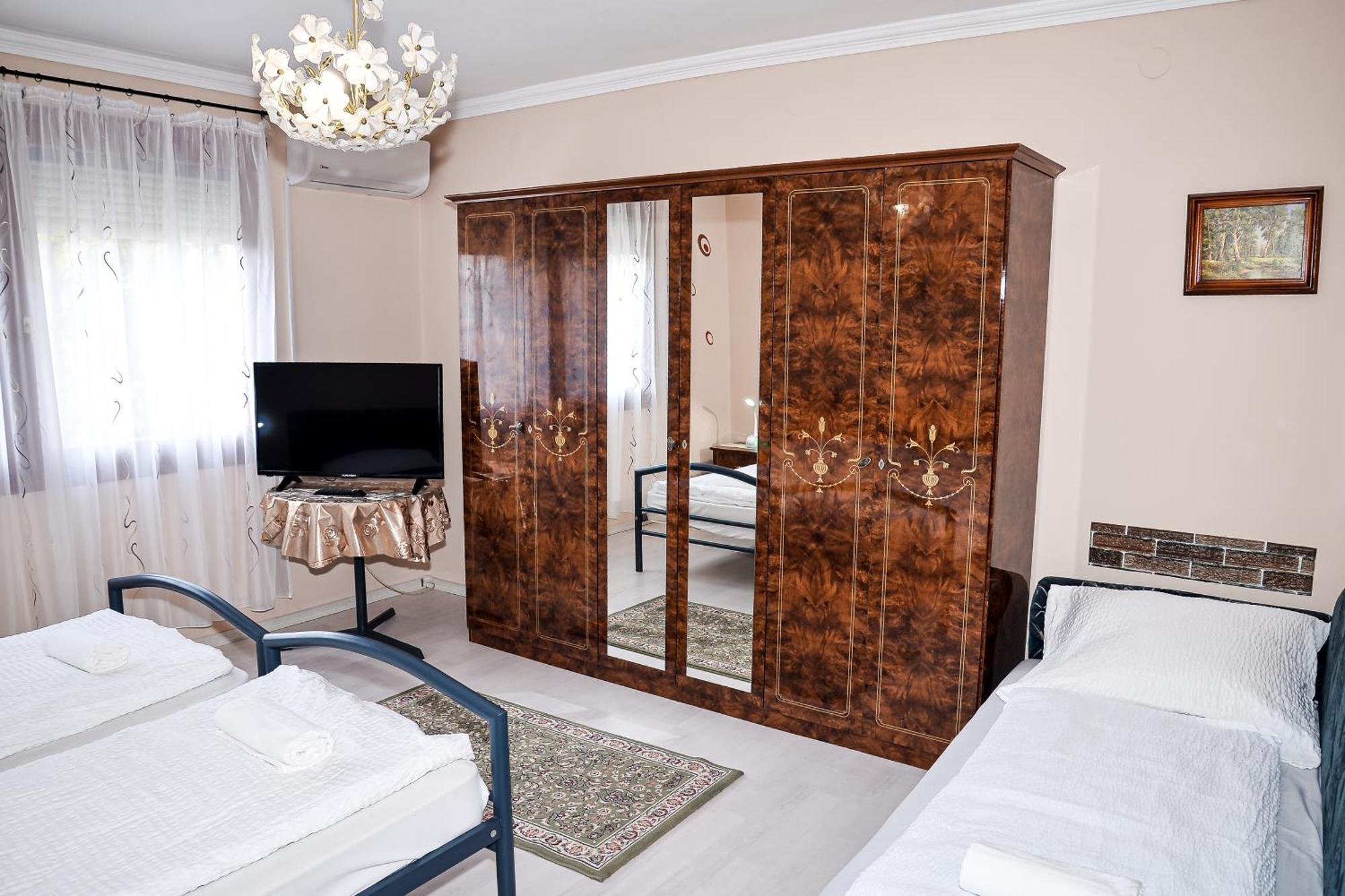 Hajnal Apartman Hajduszoboszlo Ngoại thất bức ảnh
